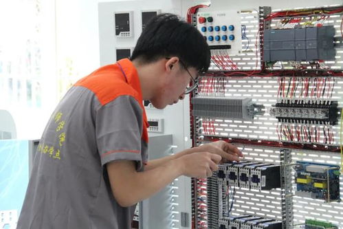 第46届世界技能大赛可再生能源项目江苏省选拔赛在南化技师开赛